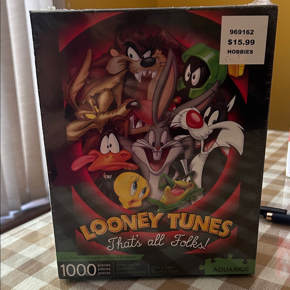 NWT Looney Tunes 1000-Piece Puzzle by Aquarius